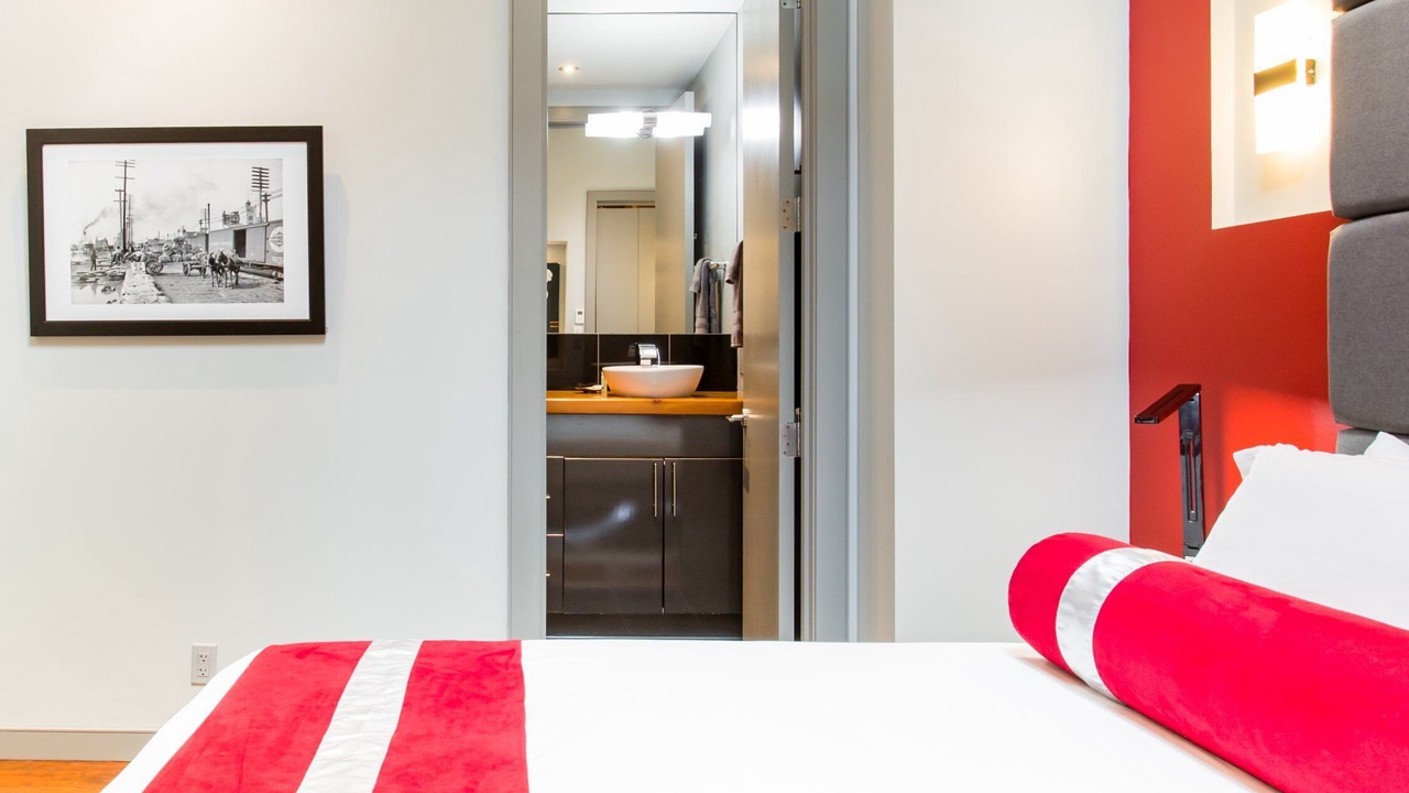 Photo of Bedroom in Central Business District