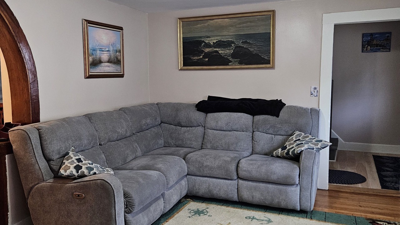 Photo of Livingroom in Mystic