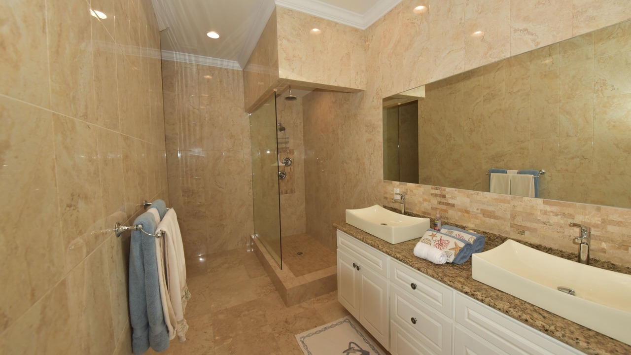 Photo of Bathroom in Great Exuma