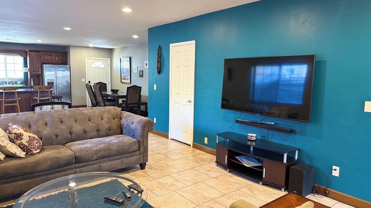 Photo of Livingroom in Eastside