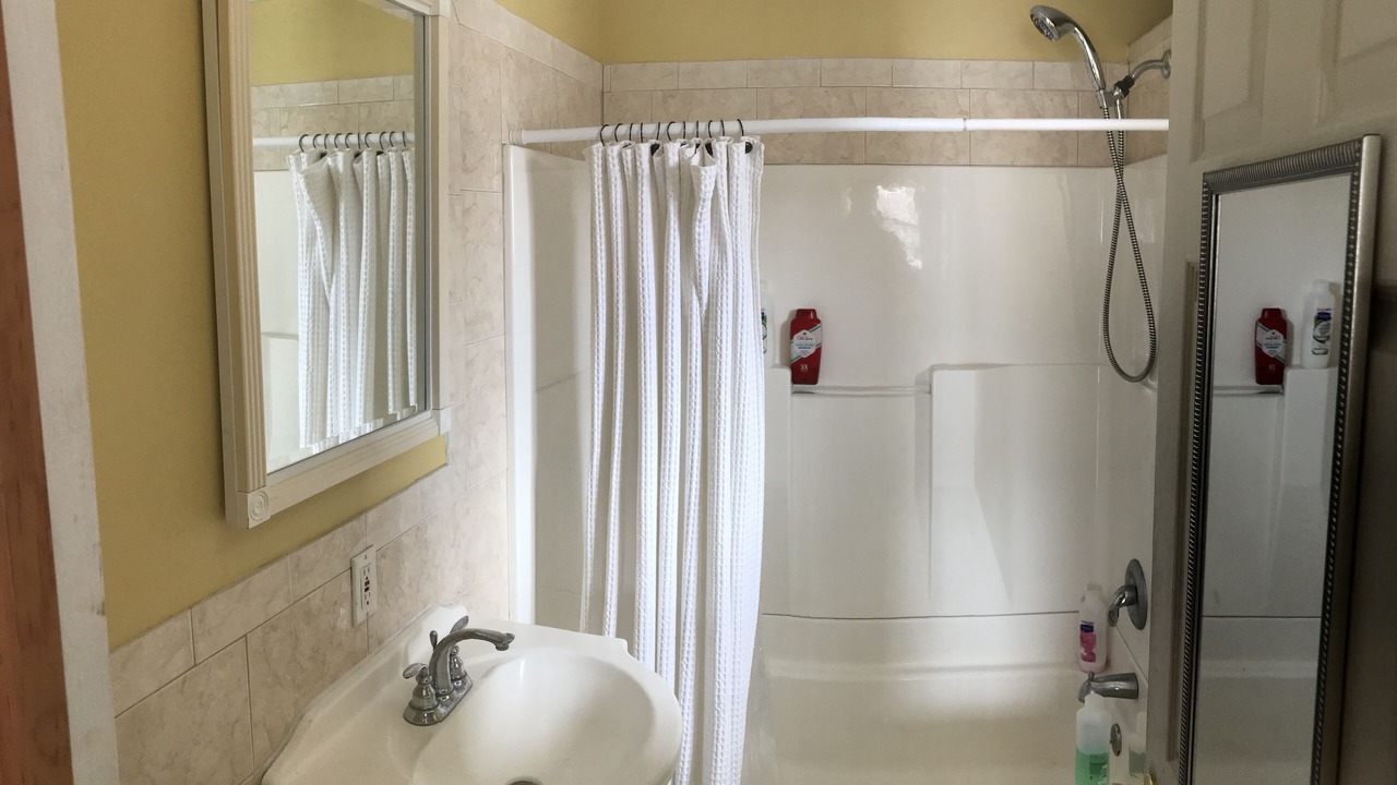 Photo of Bathroom in White Mills