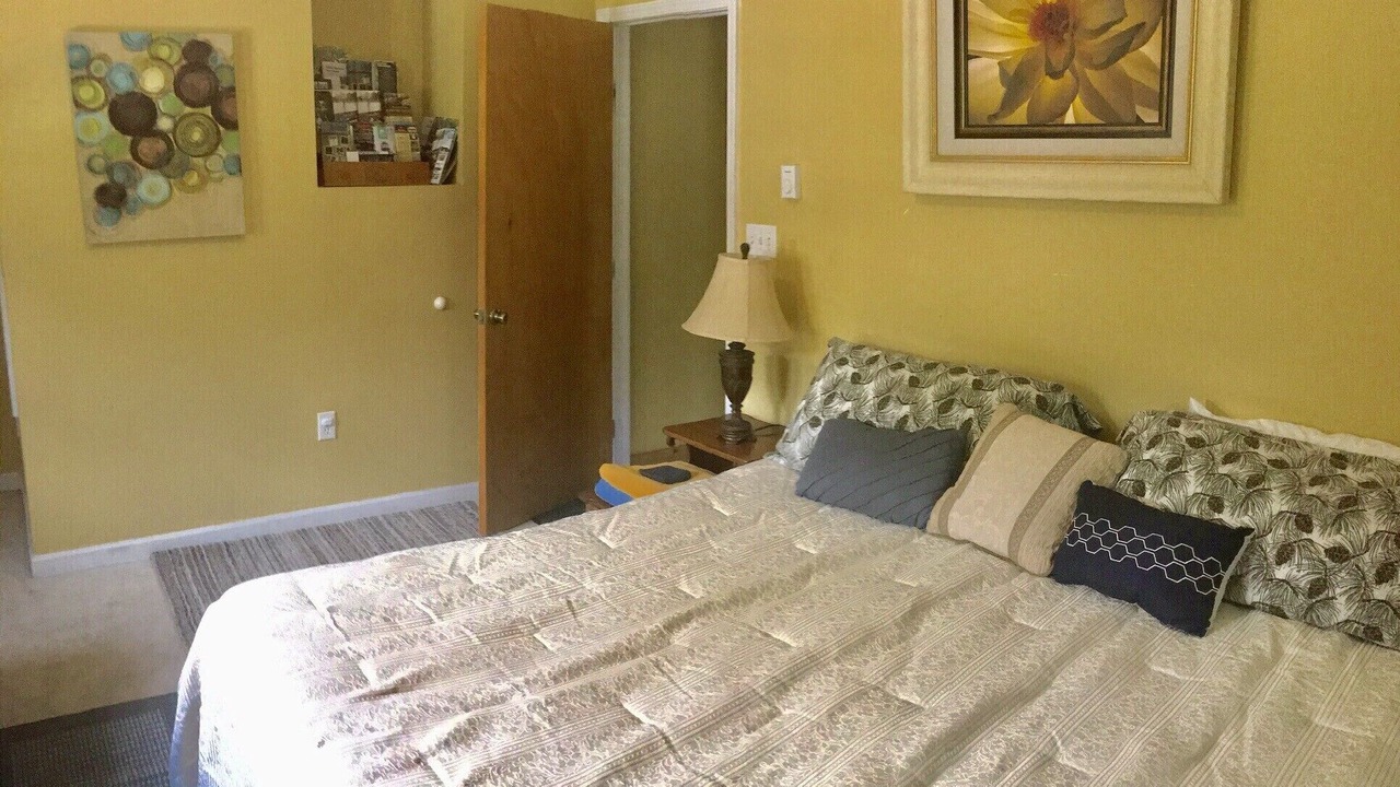 Photo of Bedroom in White Mills