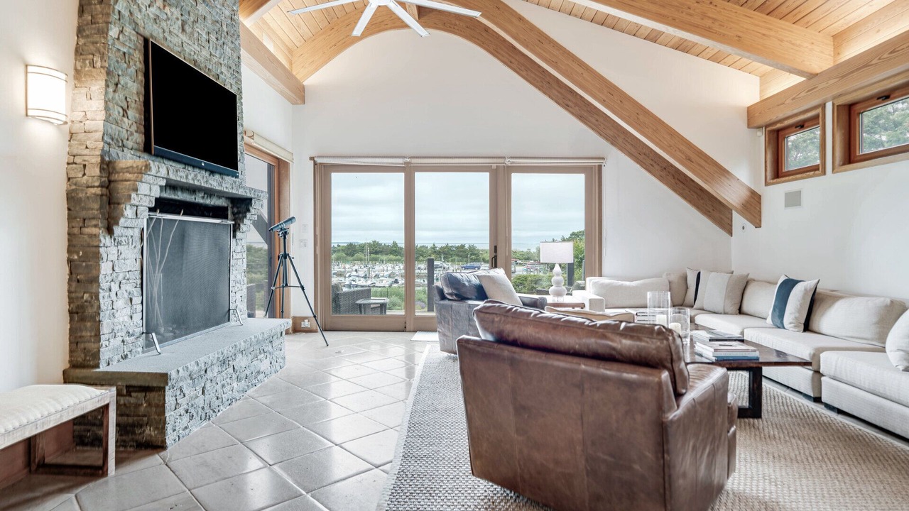 Photo of Livingroom in Clearwater Beach