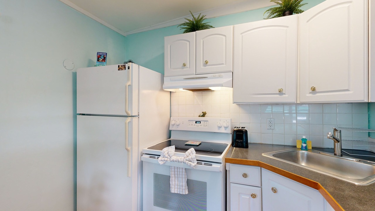 Photo of Kitchen in Largo Gardens