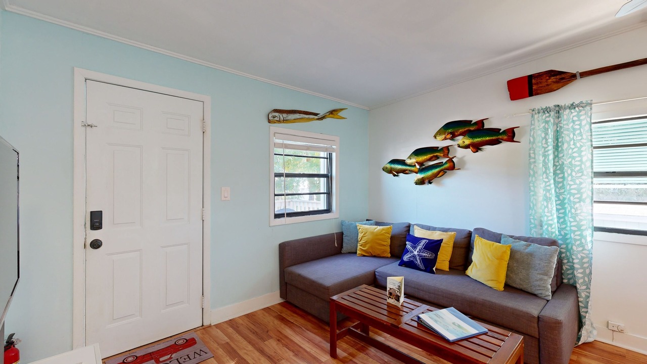 Photo of Livingroom in Largo Gardens
