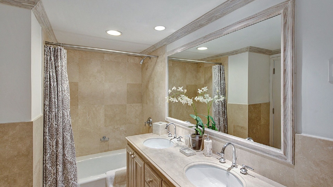 Photo of Bathroom in Sunset Crest
