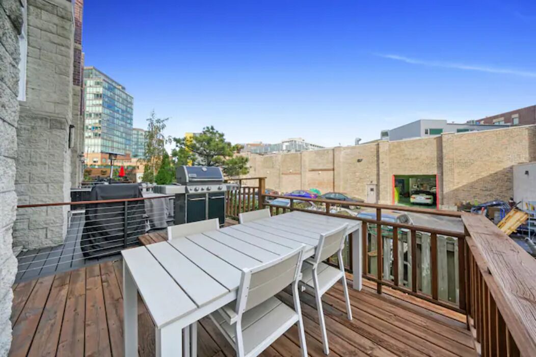 Photo of Outdoor in River West