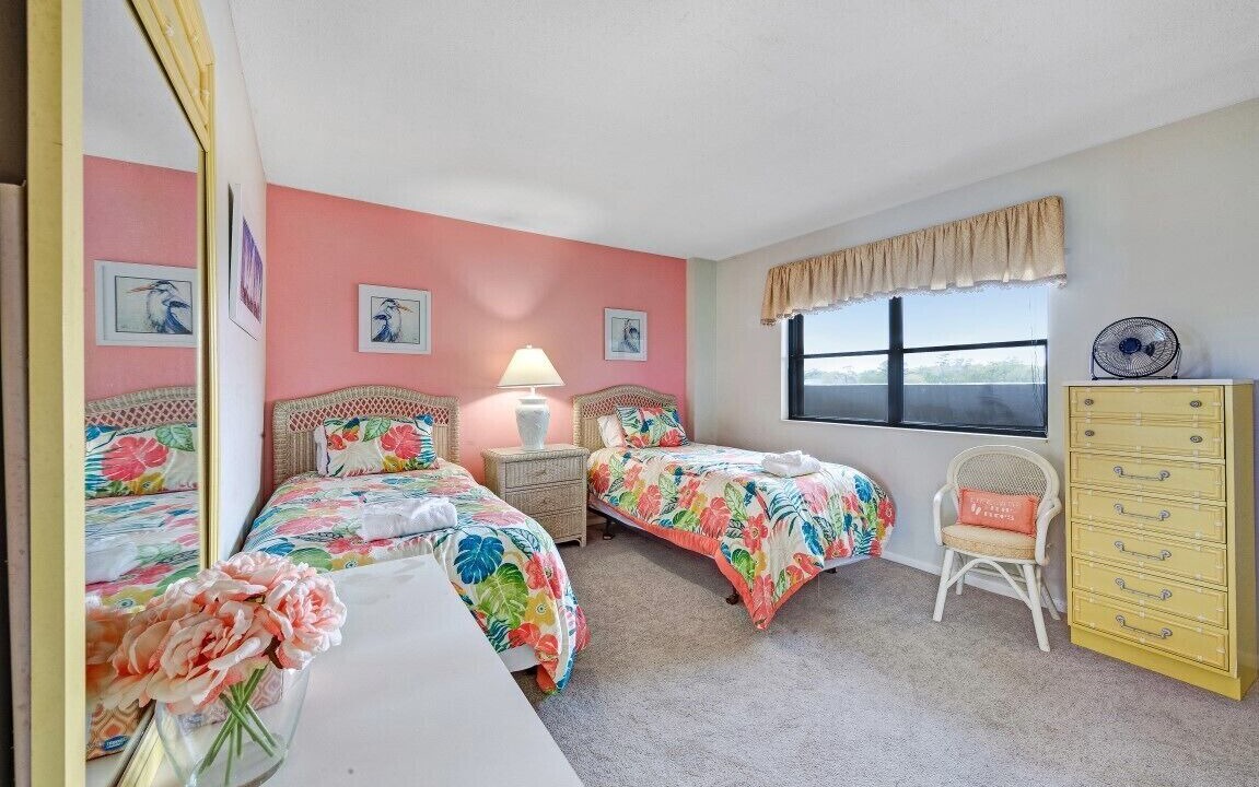 Photo of Bedroom in Arcadian Shores