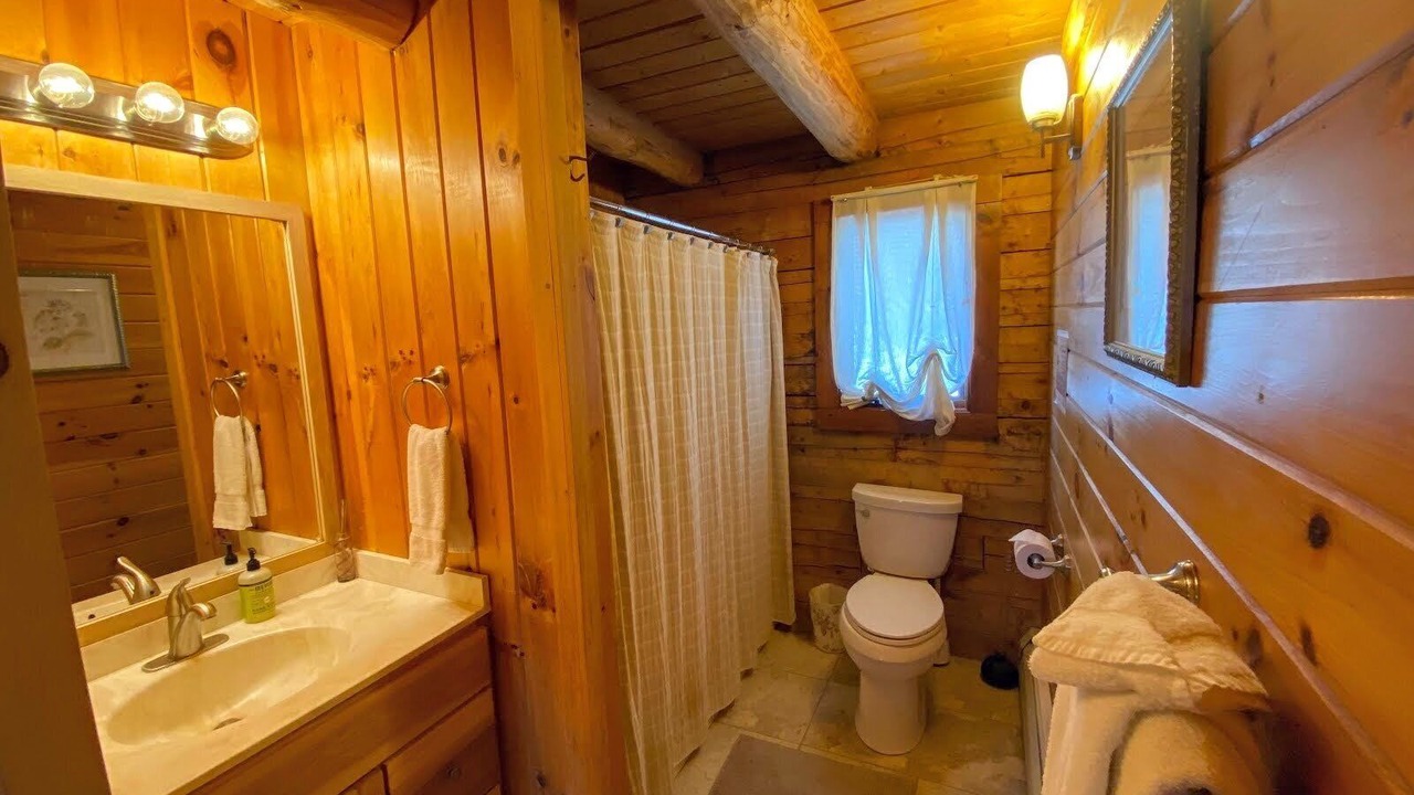 Photo of Bathroom in Dalton
