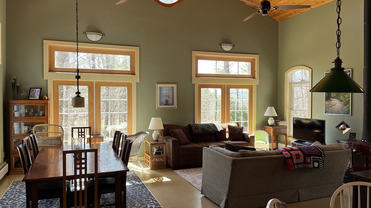 Photo of Livingroom in Bradford