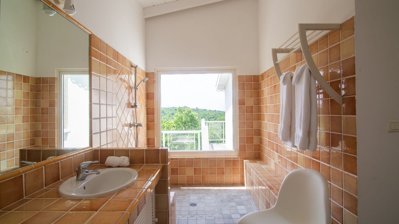 Photo of Bathroom in Les Terres Basses