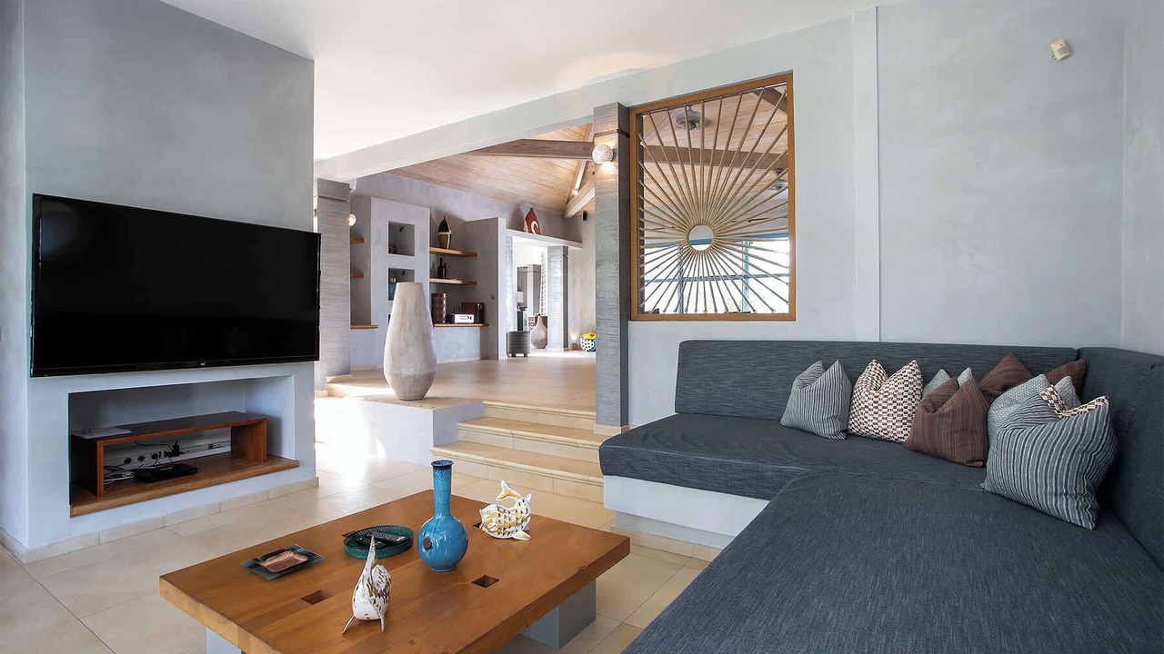 Photo of Livingroom in Plum Bay
