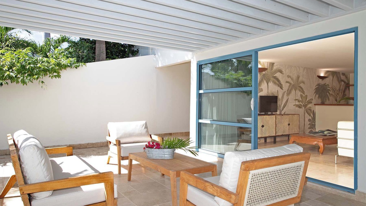 Photo of Patio Balcony in Plum Bay