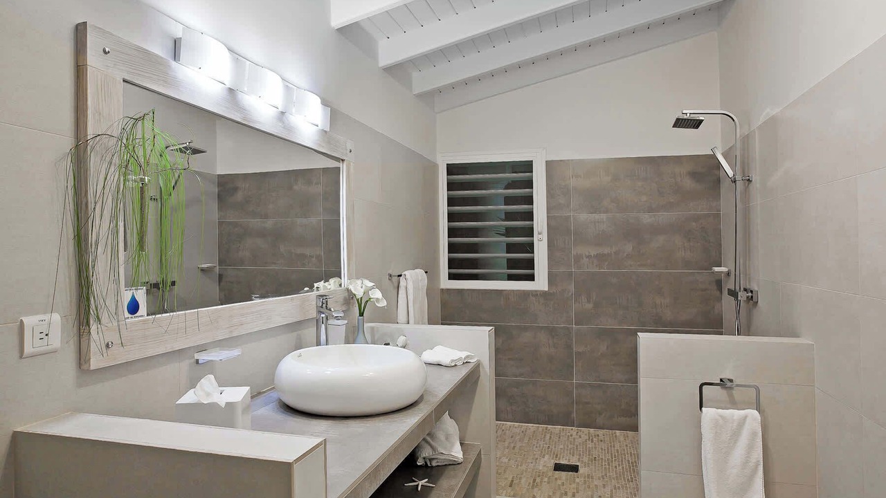 Photo of Bathroom in Les Terres Basses
