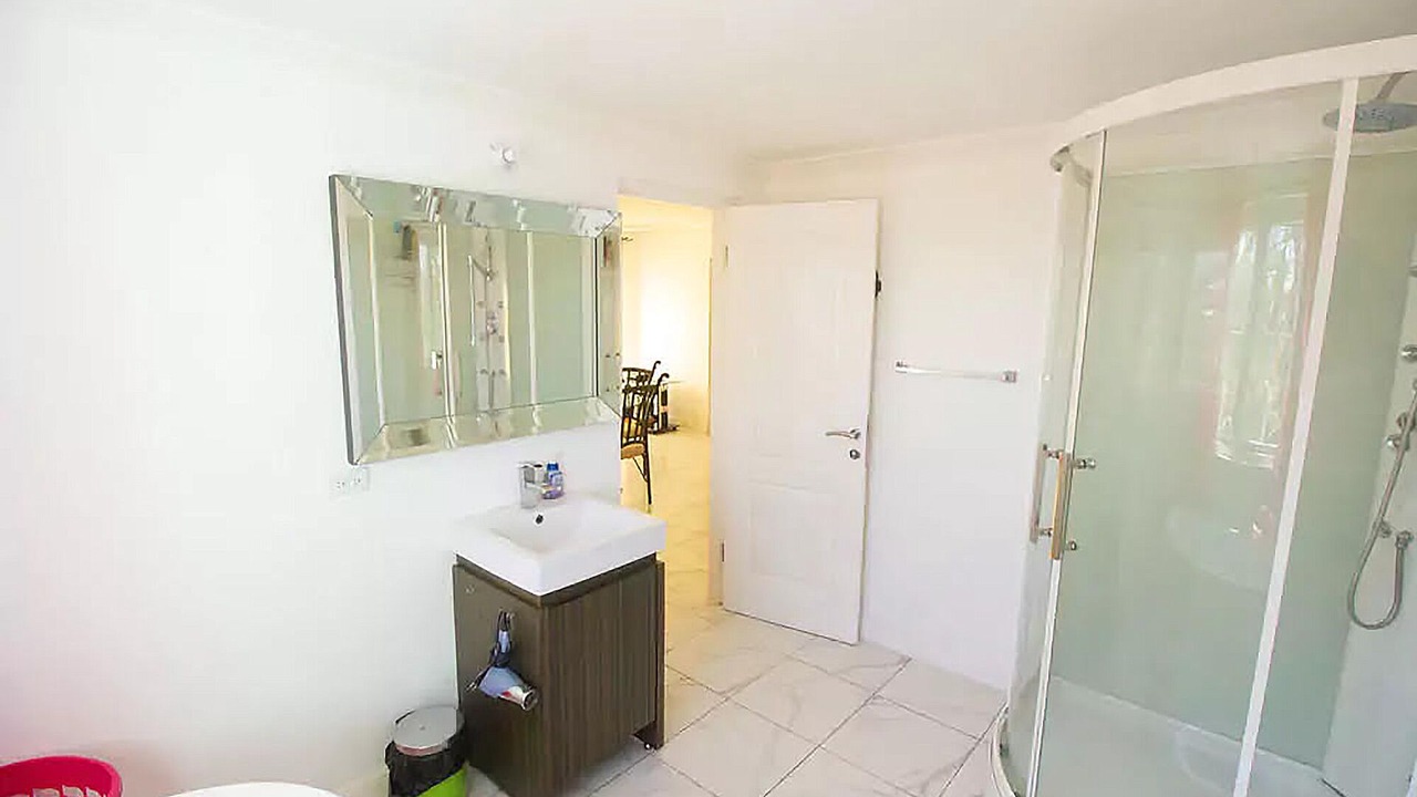 Photo of Bathroom in Little Bay