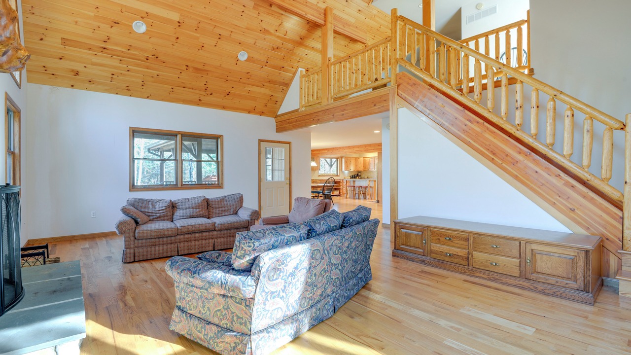 Photo of Livingroom in Benton