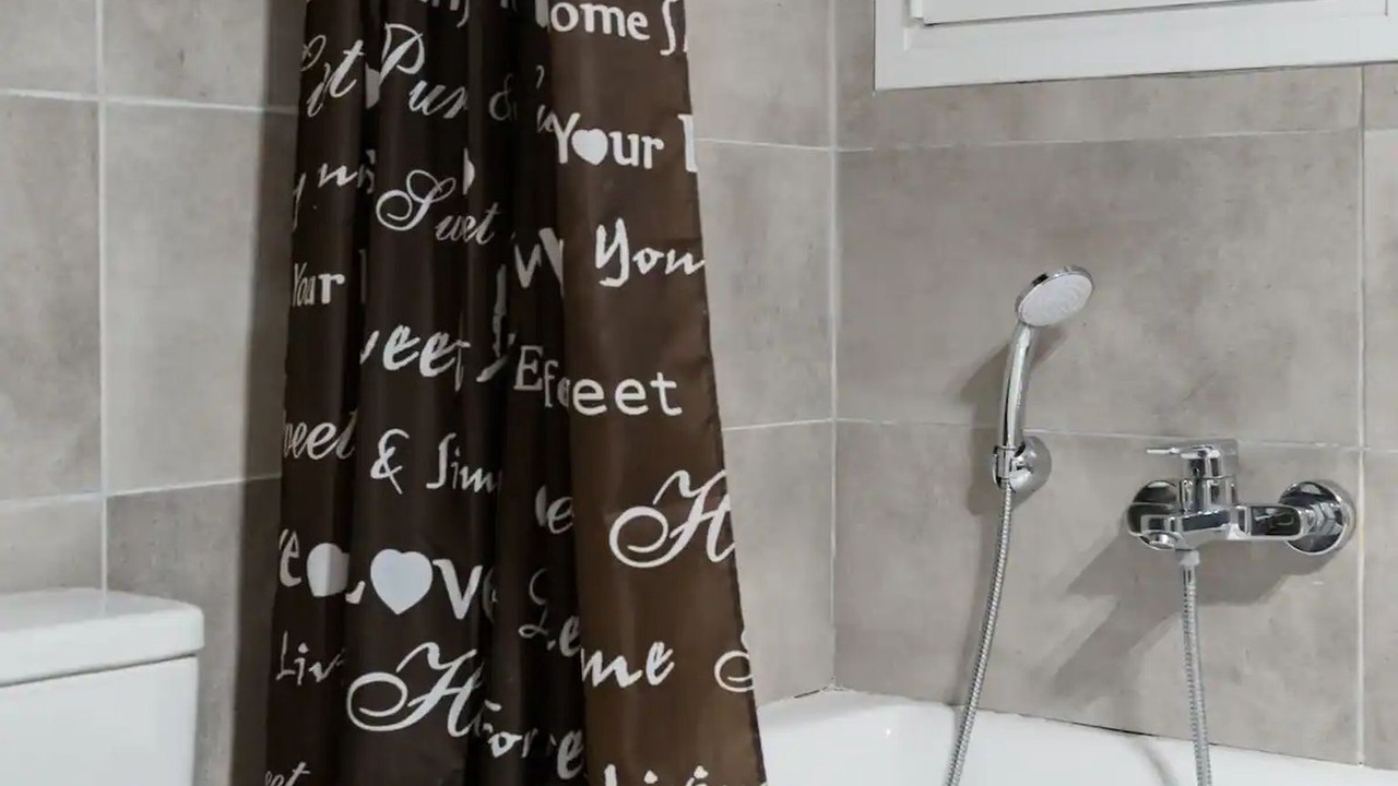 Photo of Bathroom in Makrigianni