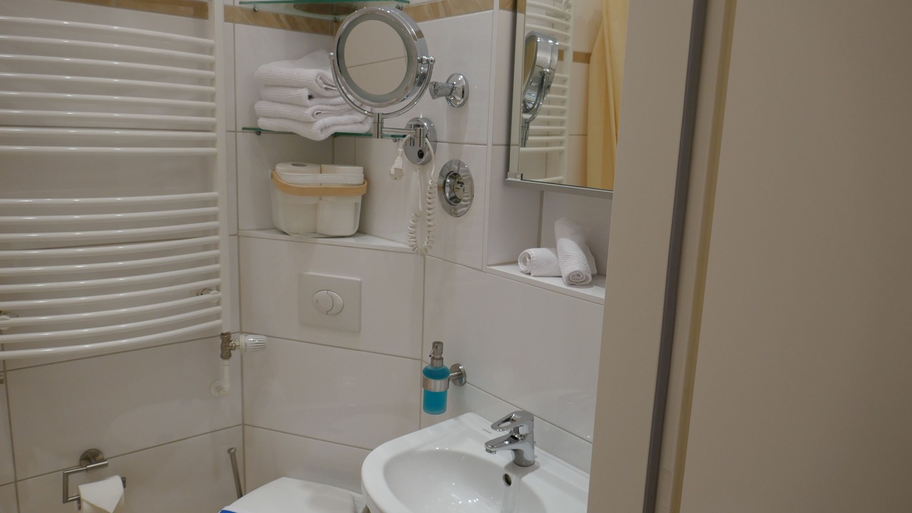 Photo of Bathroom in Moabit