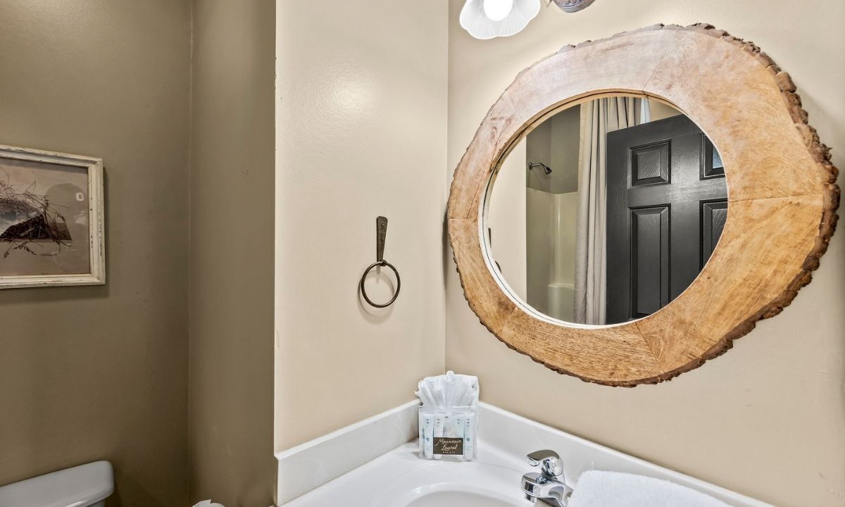 Photo of Bathroom in Chalet Village