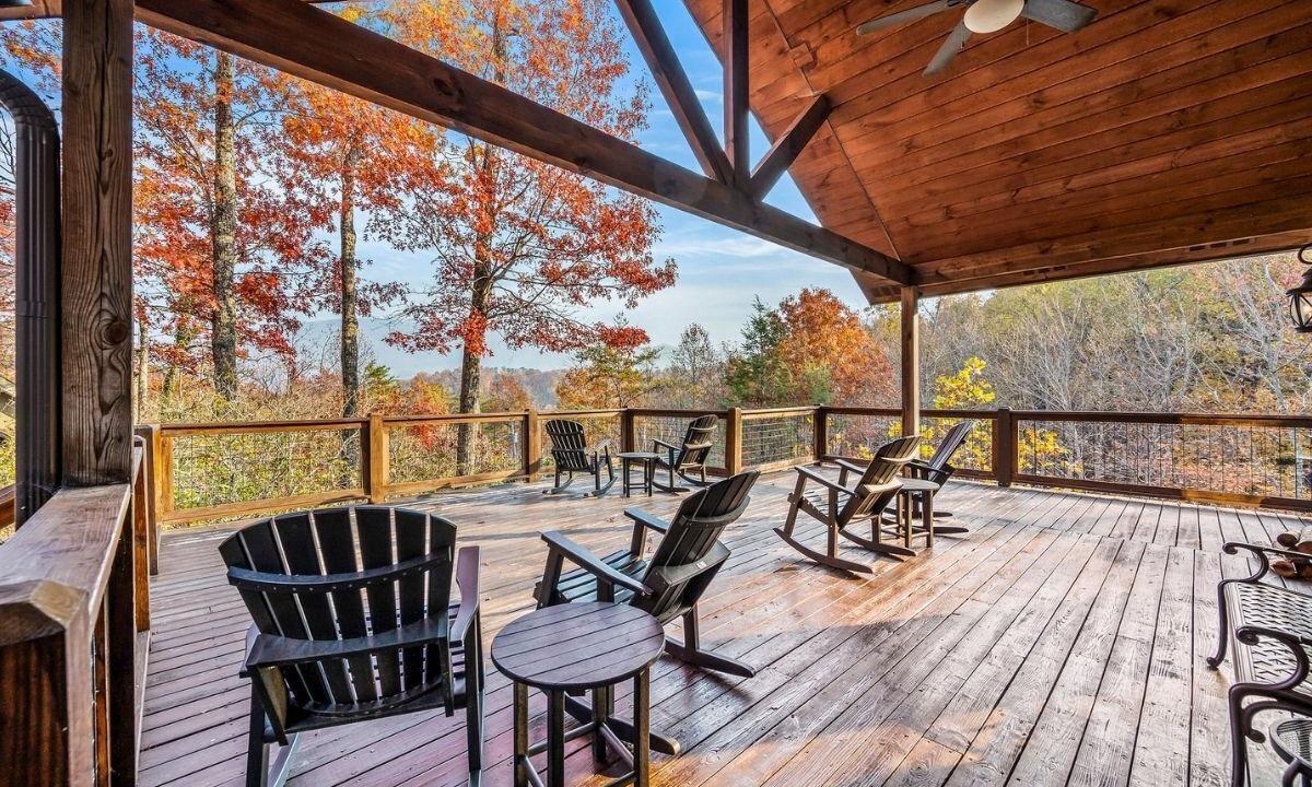 Photo of Patio Balcony in Chalet Village