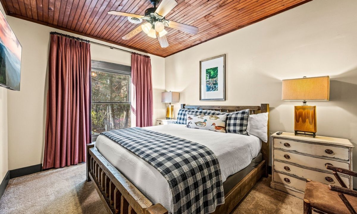 Photo of Bedroom in Chalet Village