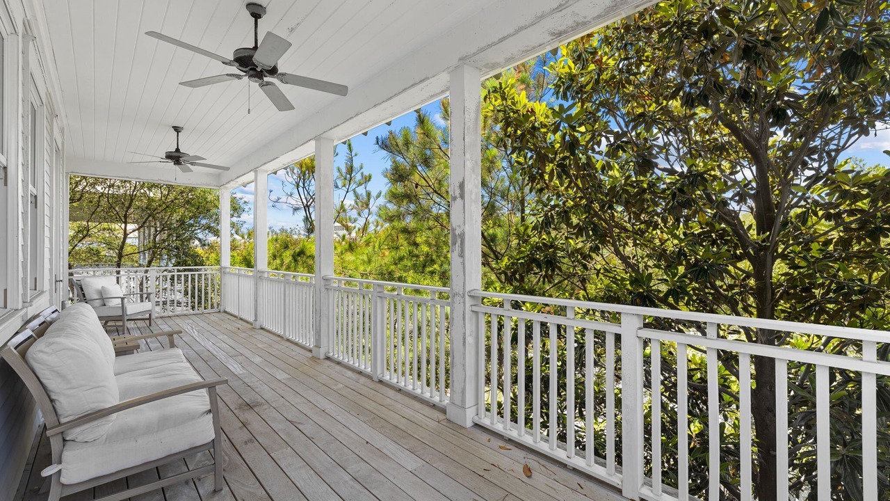 Photo of Patio Balcony in Beach District