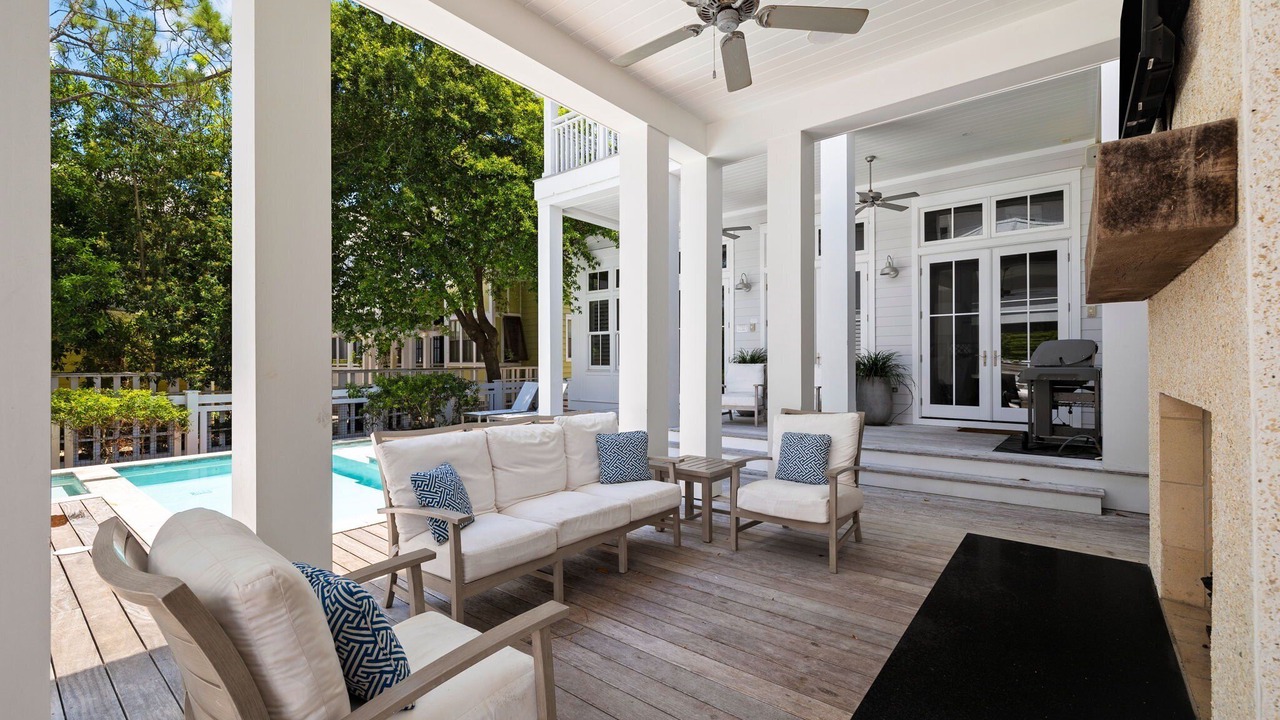 Photo of Patio Balcony in Beach District