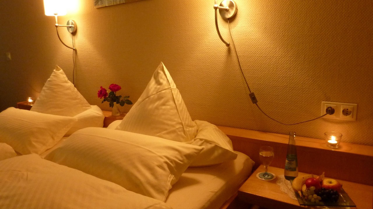 Photo of Bedroom in Fahl
