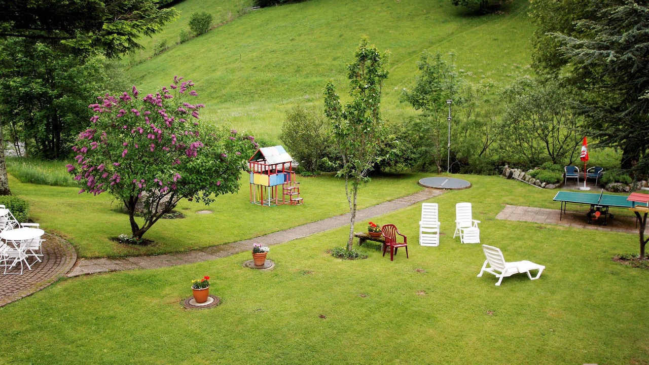Photo of Outdoor in Fahl