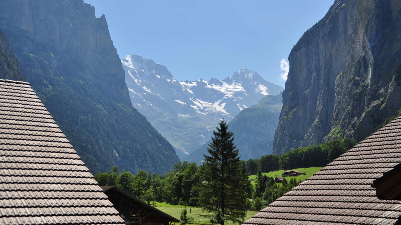 Photo of Patio Balcony in Lauterbrunnen