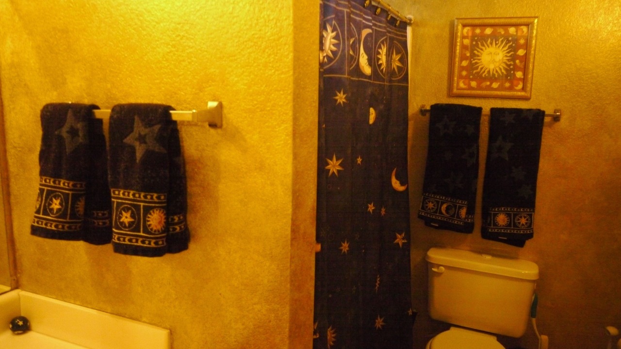 Photo of Bathroom in Glendale