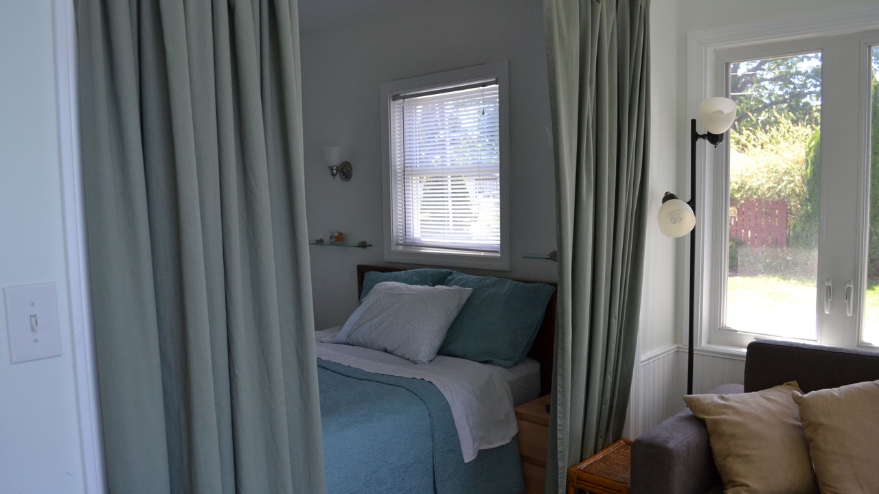 Photo of Bedroom in Middlefield