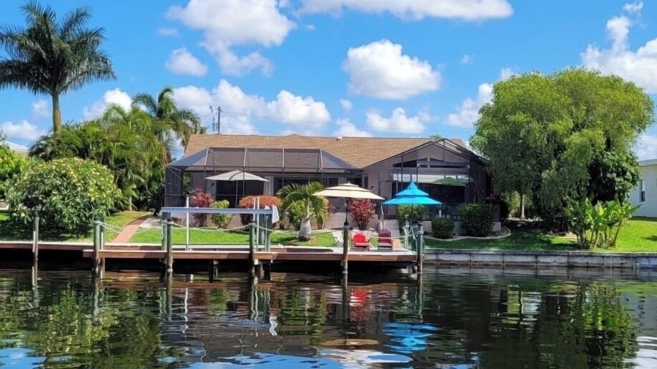 Photo of Outdoor in Pelican