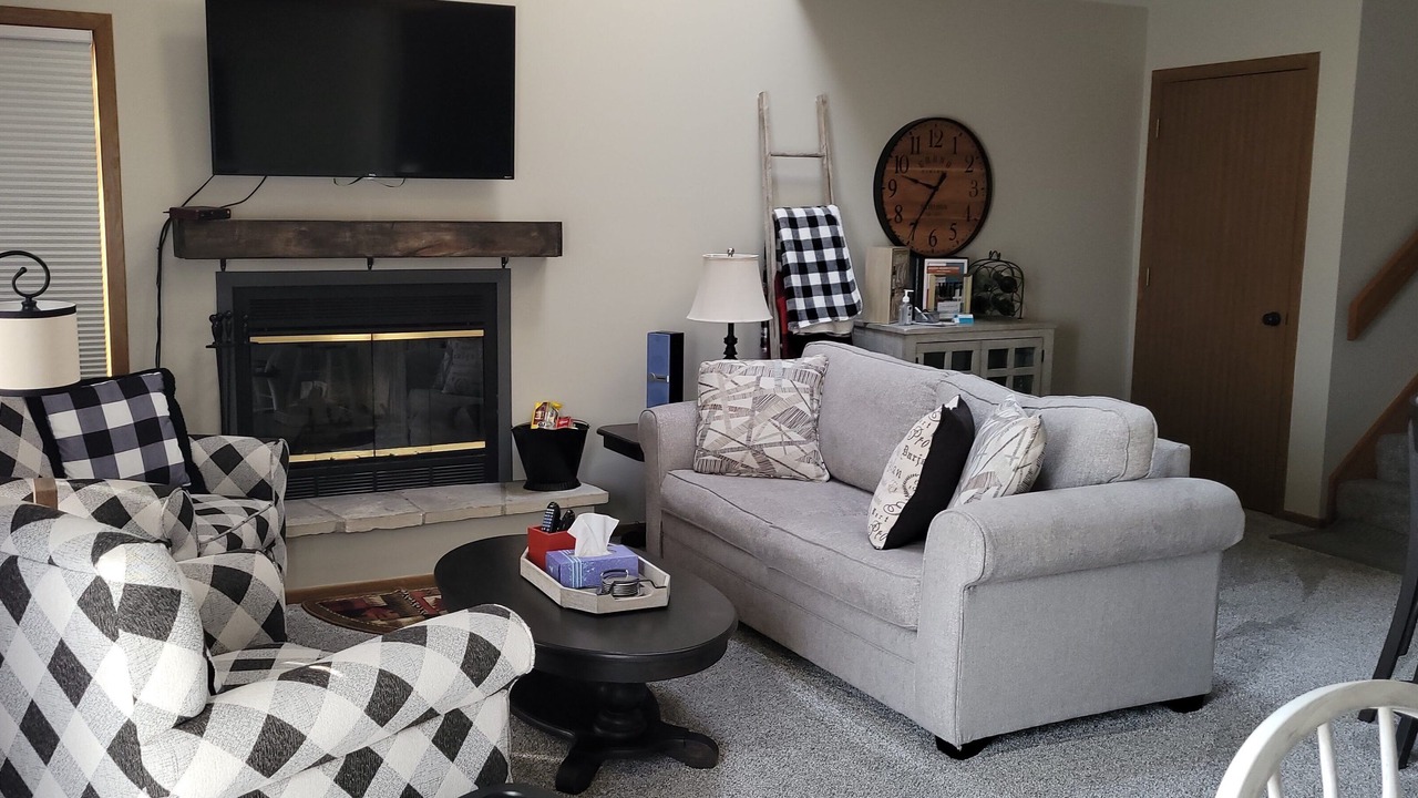 Photo of Livingroom in The Galena Territory