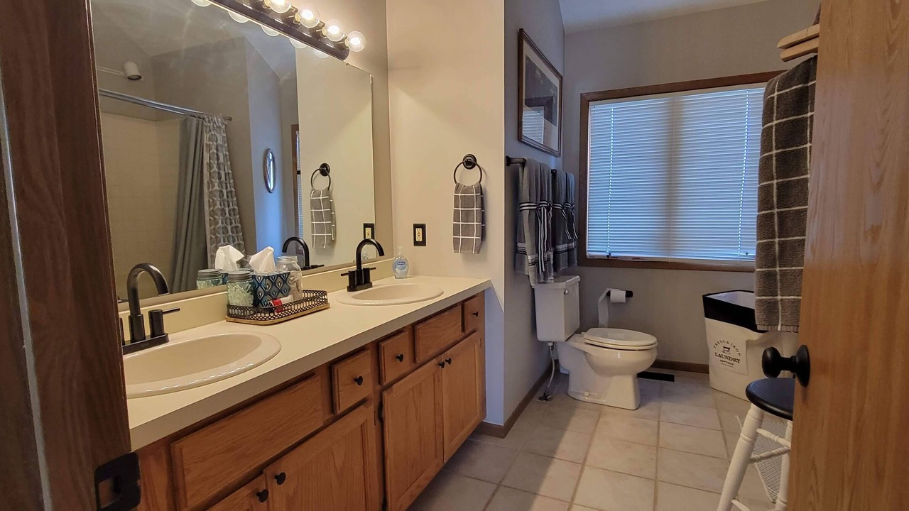 Photo of Bathroom in The Galena Territory