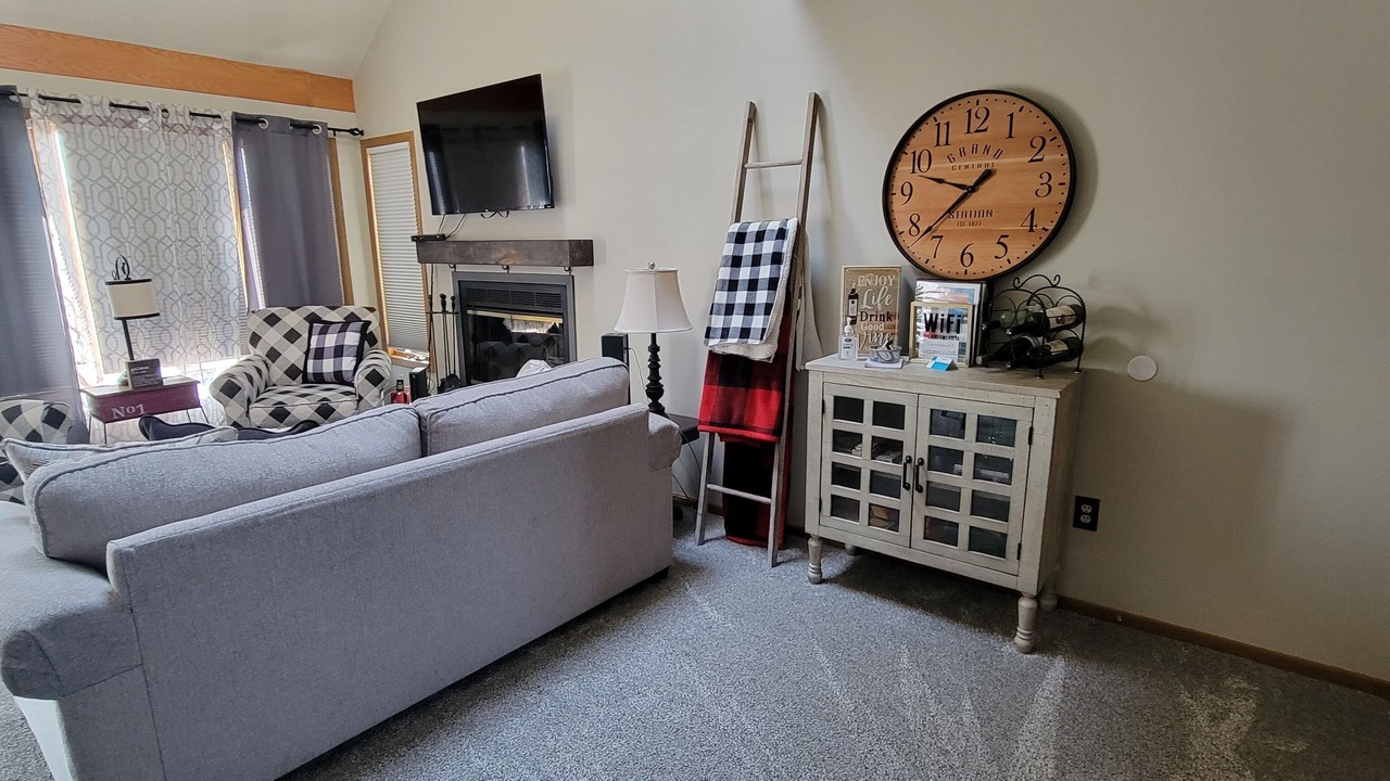 Photo of Livingroom in The Galena Territory