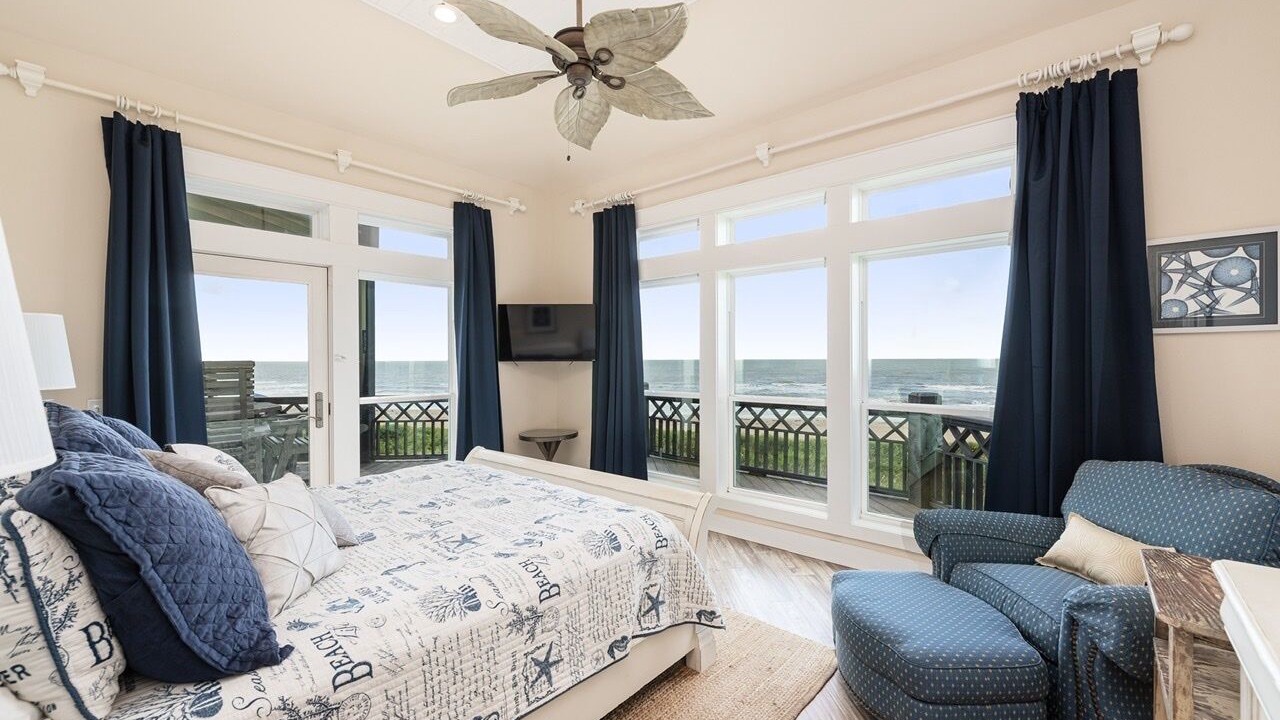 Photo of Bedroom in Port Bolivar