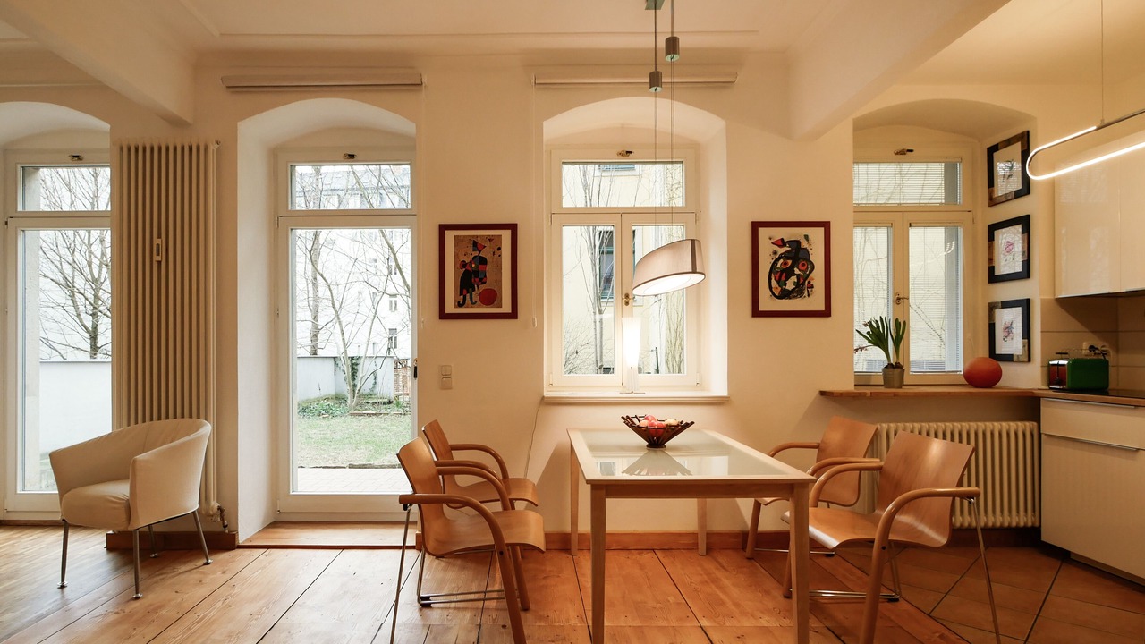 Photo of Others in Outer Neustadt