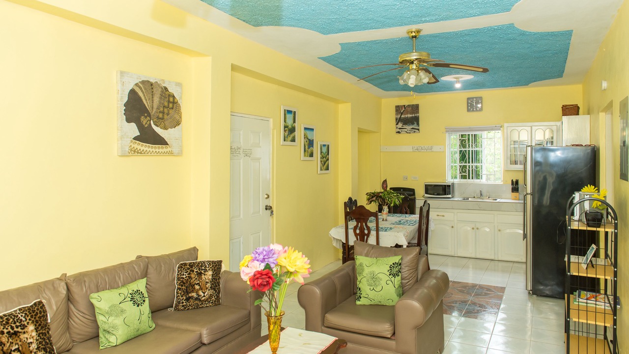 Photo of Livingroom in Rhyne Park Village