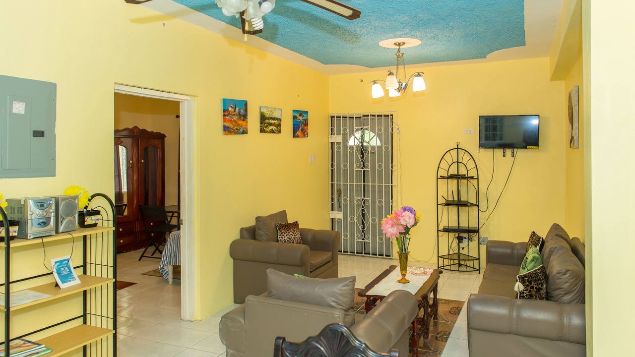 Photo of Livingroom in Rhyne Park Village
