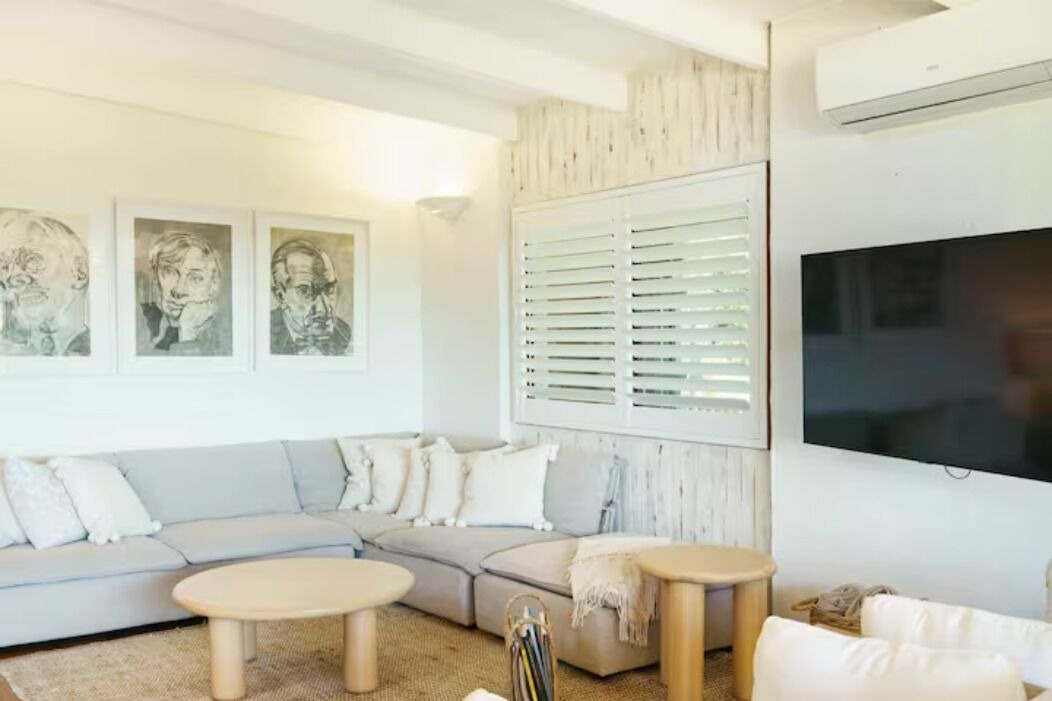 Photo of Livingroom in Marcus Beach