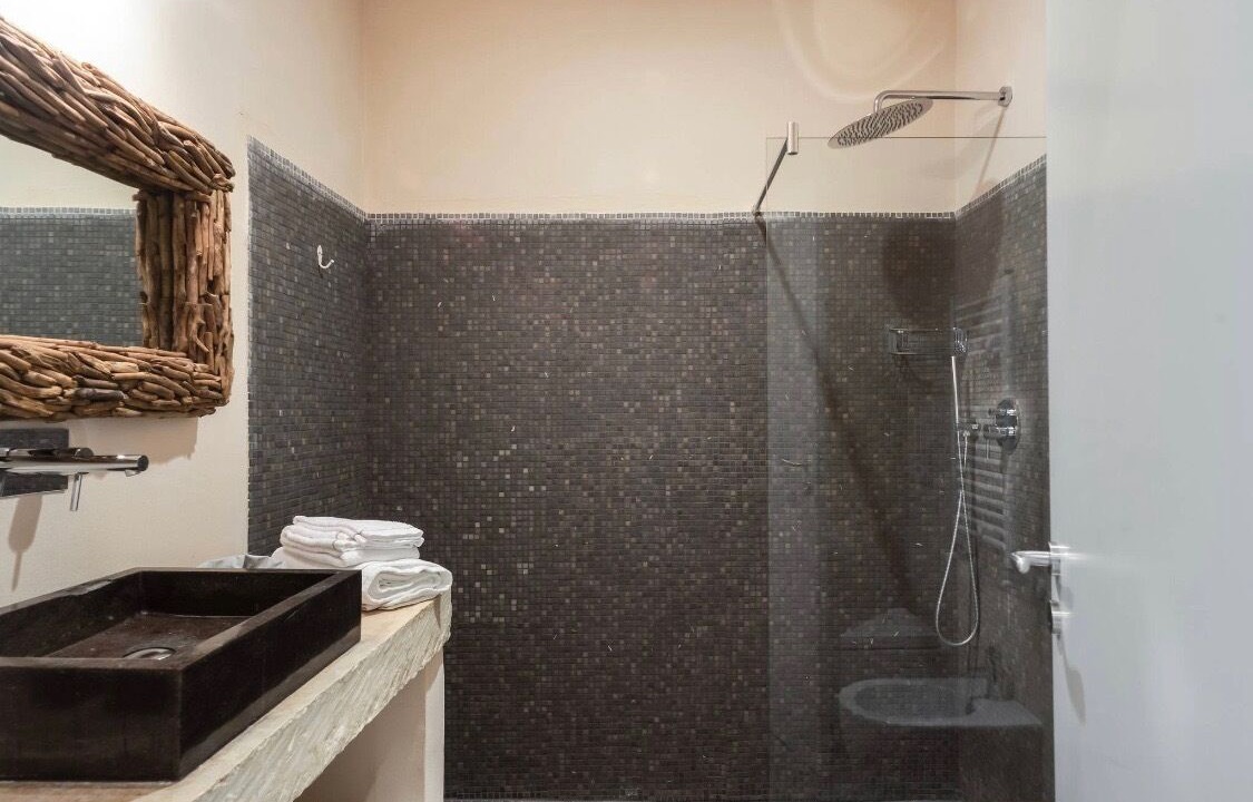 Photo of Bathroom in Diso