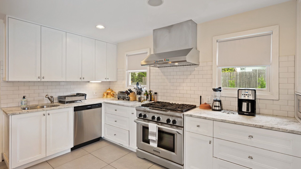 Photo of Kitchen in East Hampton North