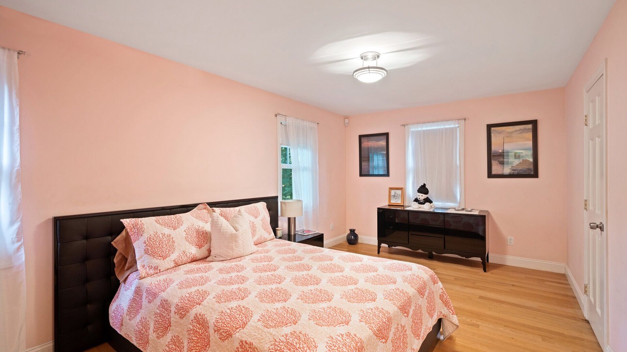 Photo of Bedroom in East Hampton North