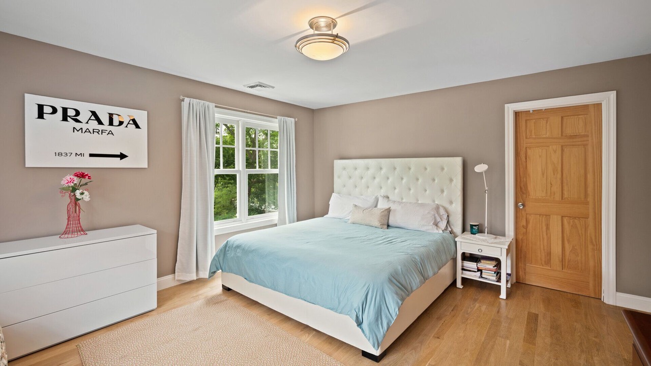 Photo of Bedroom in East Hampton North