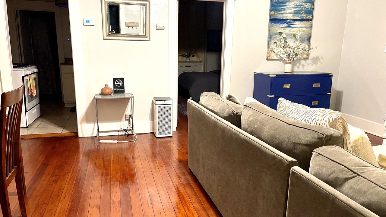 Photo of Bedroom in Pico-Union