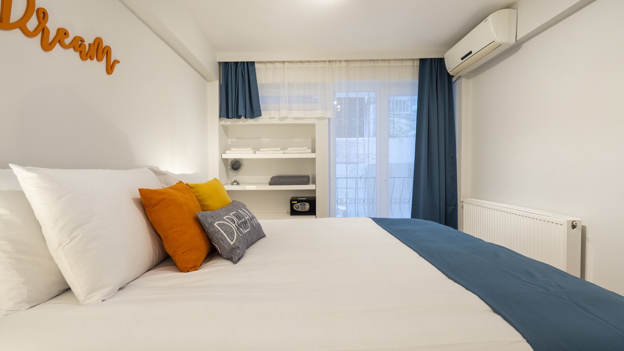 Photo of Bedroom in Galata