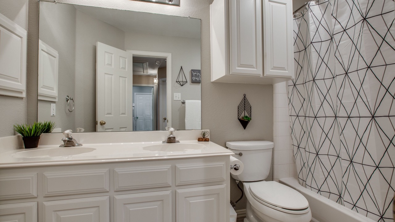 Photo of Bathroom in North Arlington