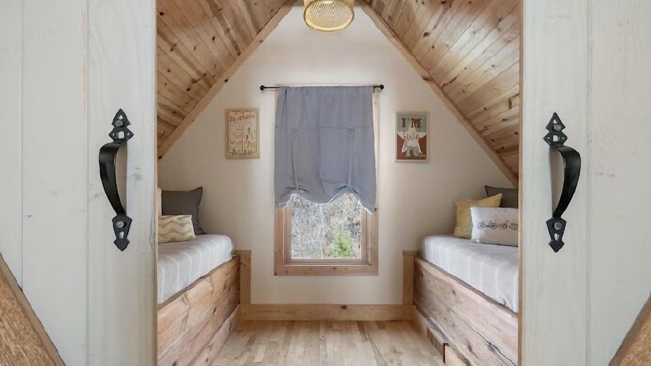 Photo of Bedroom in Lupton City
