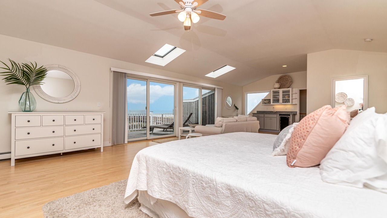 Photo of Patio Balcony in West Hampton Dunes